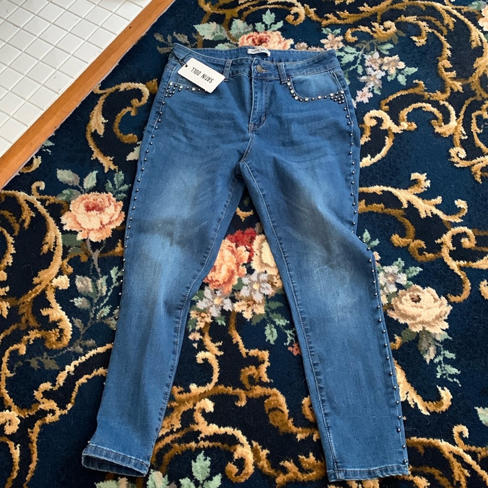 Satin Doll rhinestone and‎ studded crop jeans. NWT